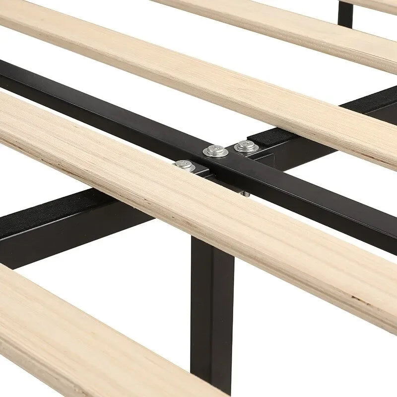 Lit plateforme moderne en velours avec tête de lit rembourrée pour chambre