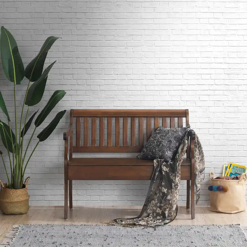 Klassische Veranda-Sitzbank mit Stauraum im Retro-Stil