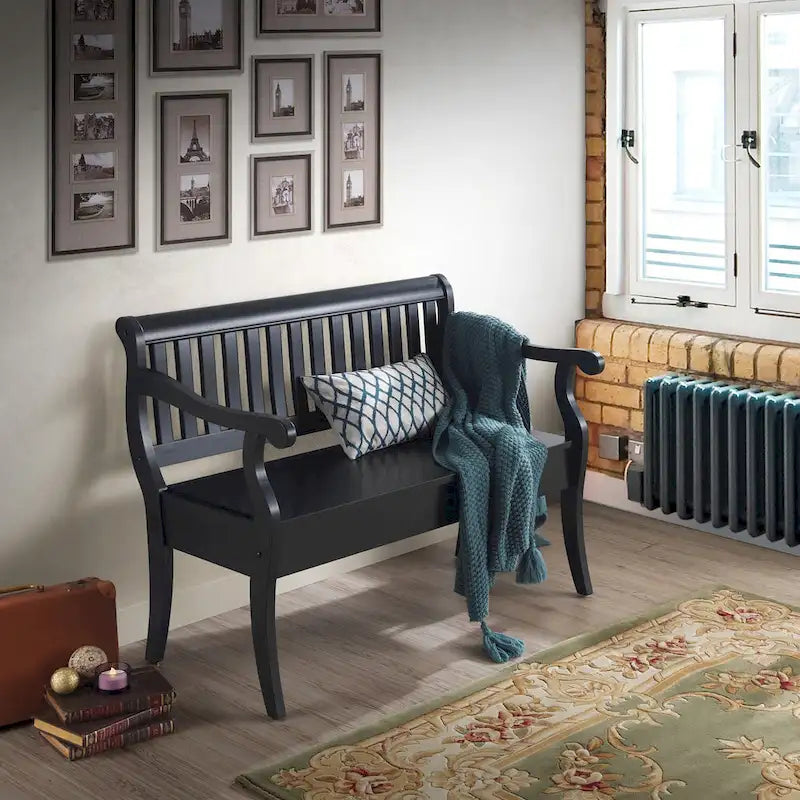 Klassische Veranda-Sitzbank mit Stauraum im Retro-Stil