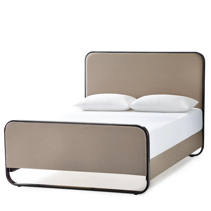 Cama moderna de metal y tapizada