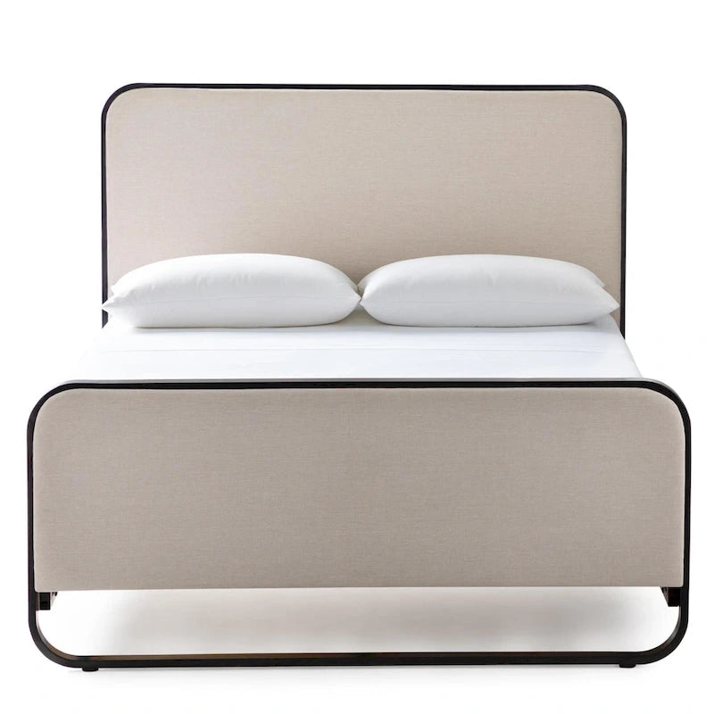 Cama moderna de metal y tapizada