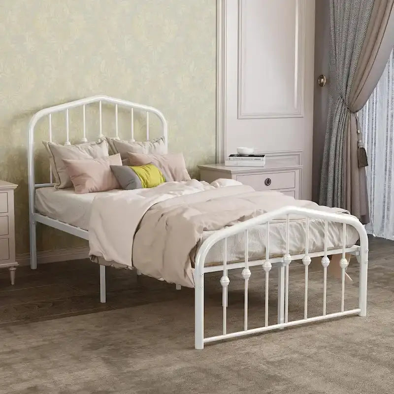 Metallbettgestell mit Plattform und Kopfteil im Vintage-Stil