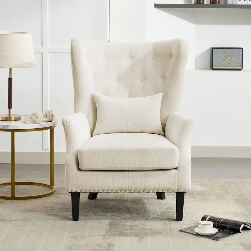 Klassischer Wingback-Sessel aus Cord mit Ziernägeln, Lendenkissen und Beinen aus Rubberwood